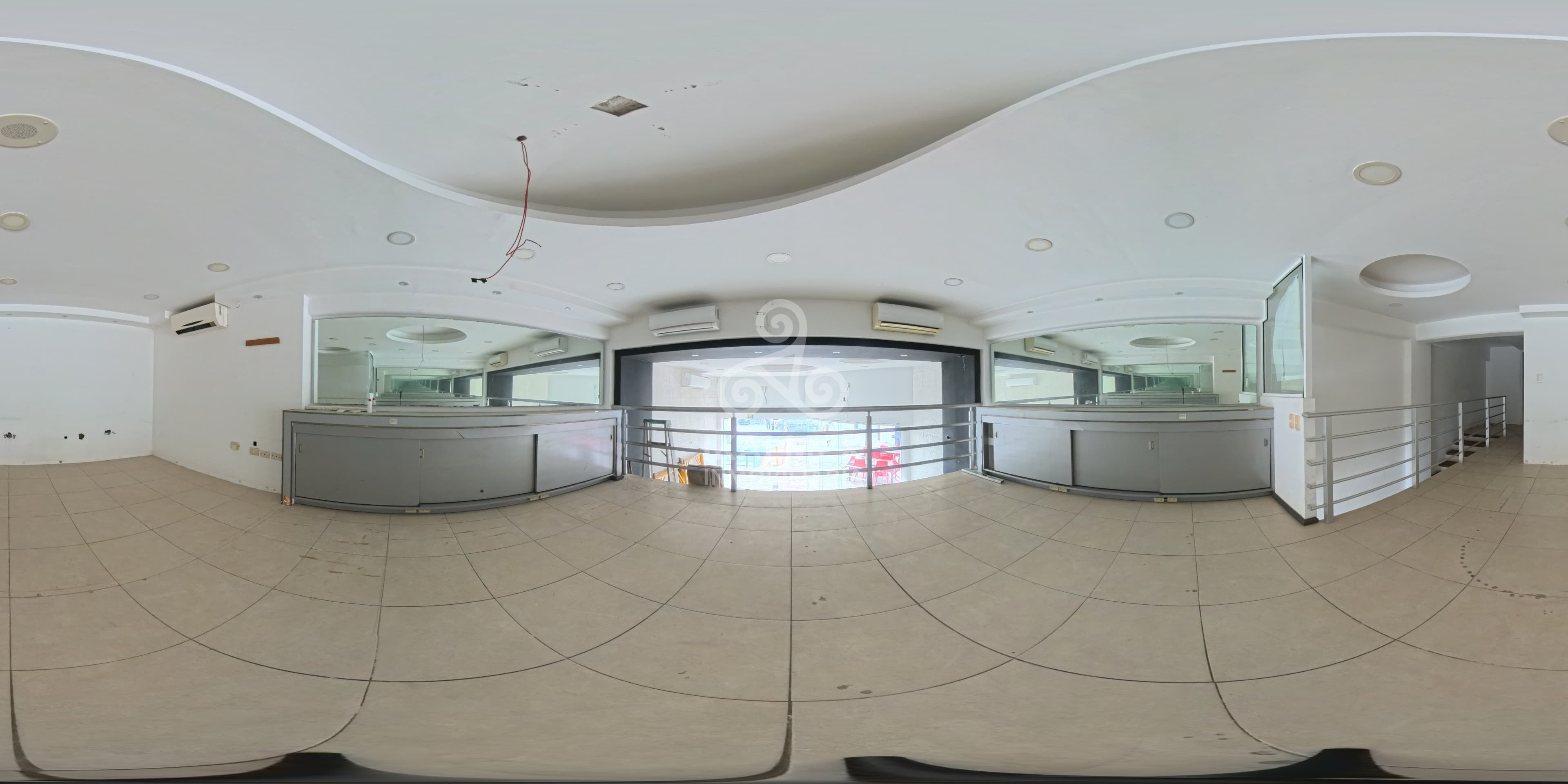 Local 7 (mezzanine)